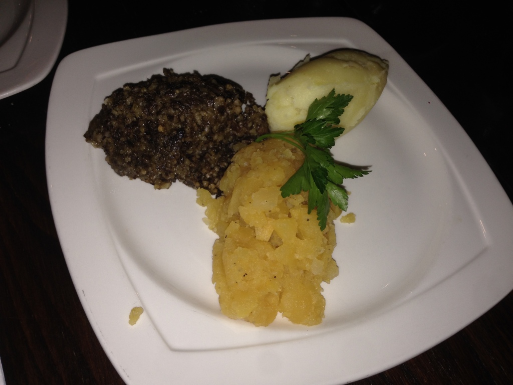 Haggis, Neeps, and Tatties – an Edinburgh delight! | Eat, Bicker, Love